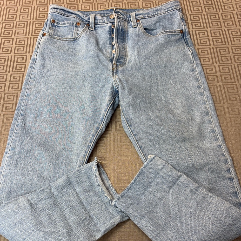 Levi Women’s 501 button fly Jeans